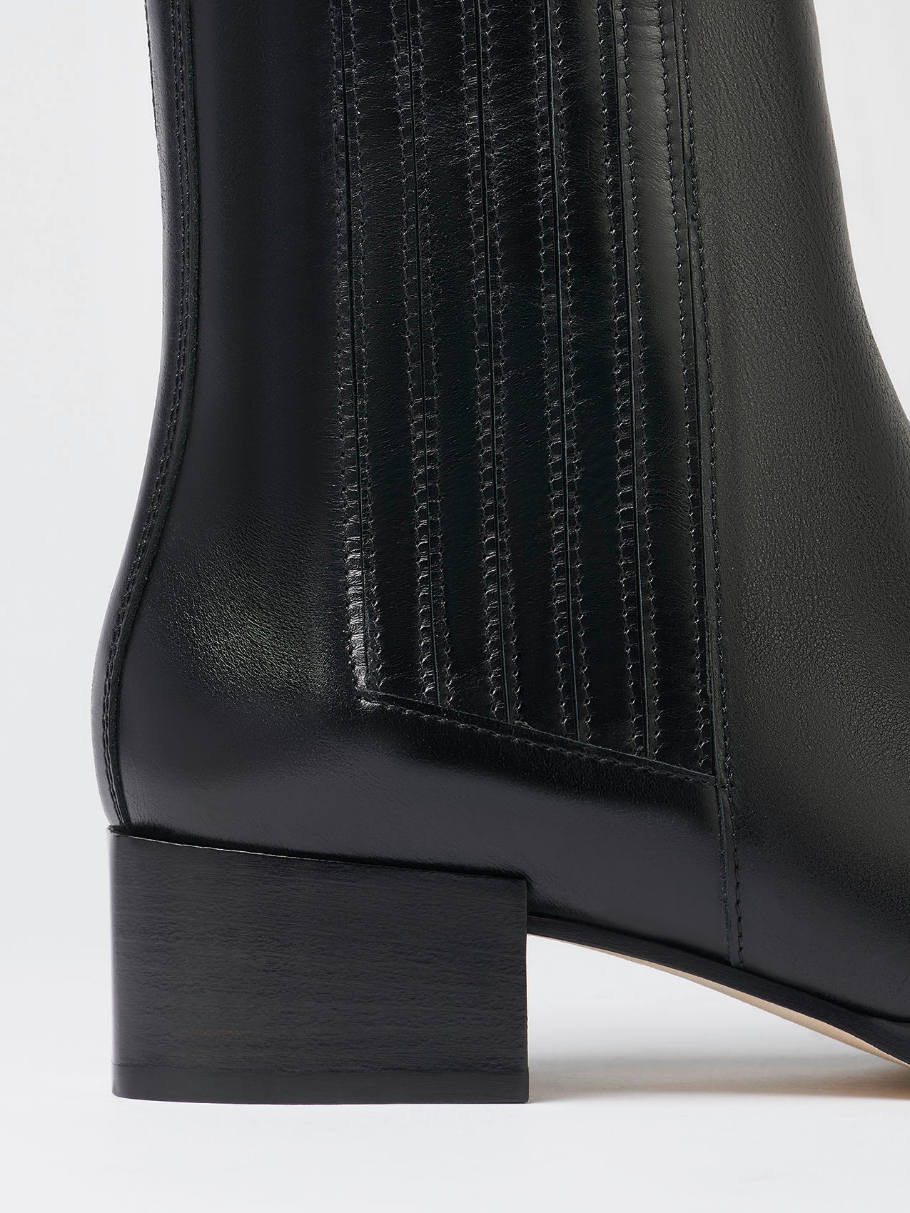 aeyde neil leather chelsea boots
