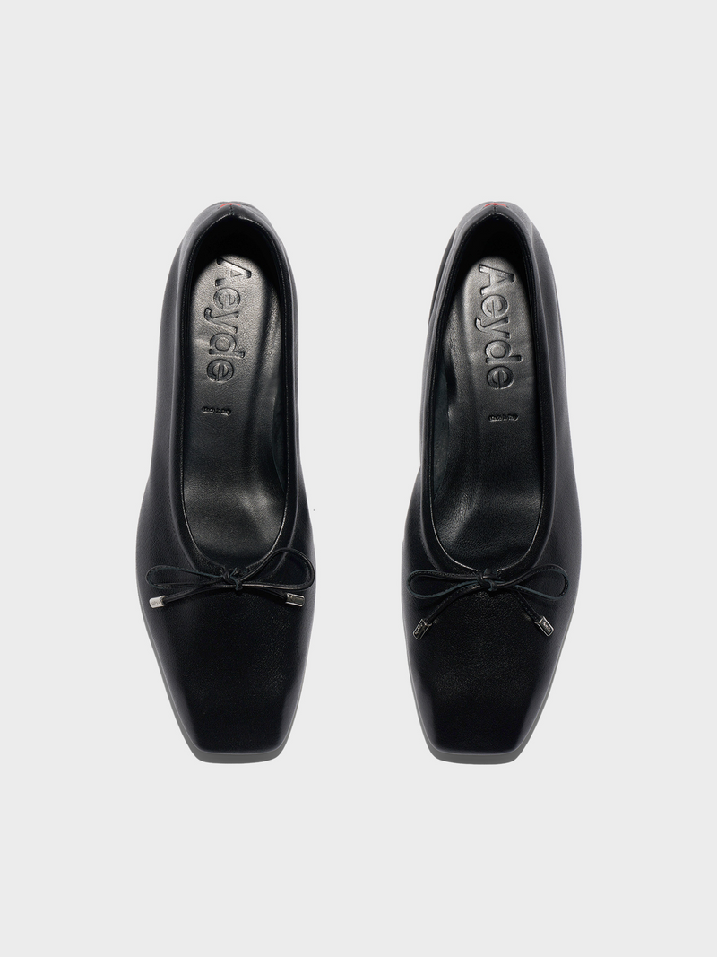 Nomi Glove-Fit Flats