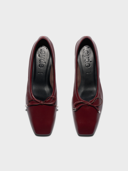 Aeyde | Nomi Glove-Fit Flats Leather Flats for Women | Port Lambskin | Square Toe | Flat Heel | Front View