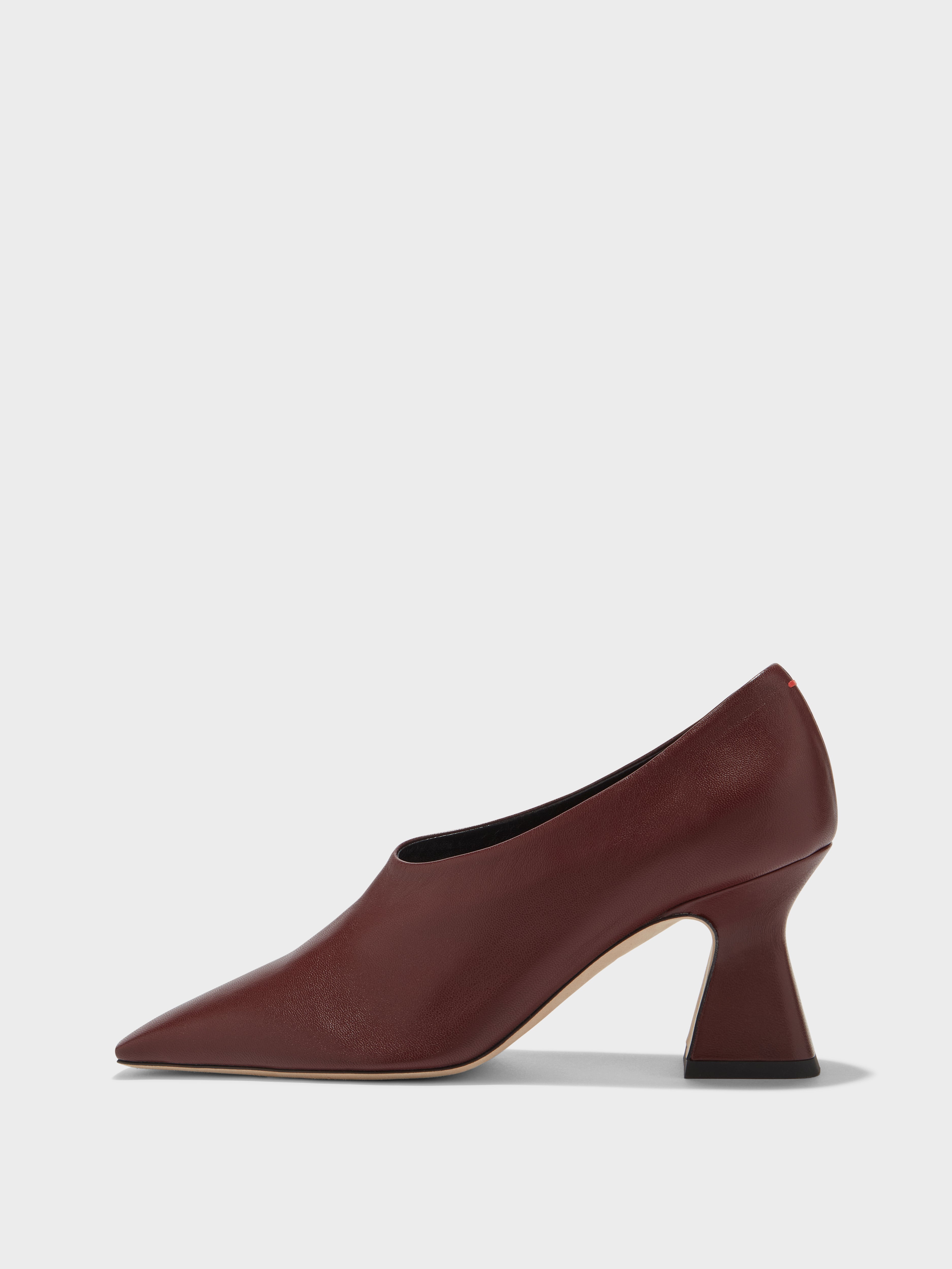 Nova Leather Pointed Pumps - Image 1
