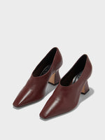 Nova Leather Pointed Pumps - Image 2