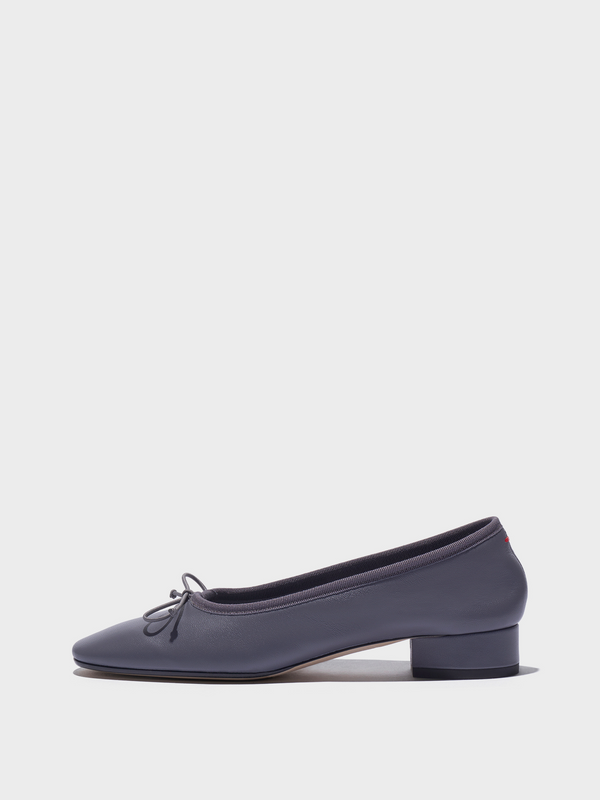 Aeyde | Onda Round-Toe Ballet Flats Leather Flats for Women | Dusty Purple Nappa | Round Toe | Low Heel | Side View