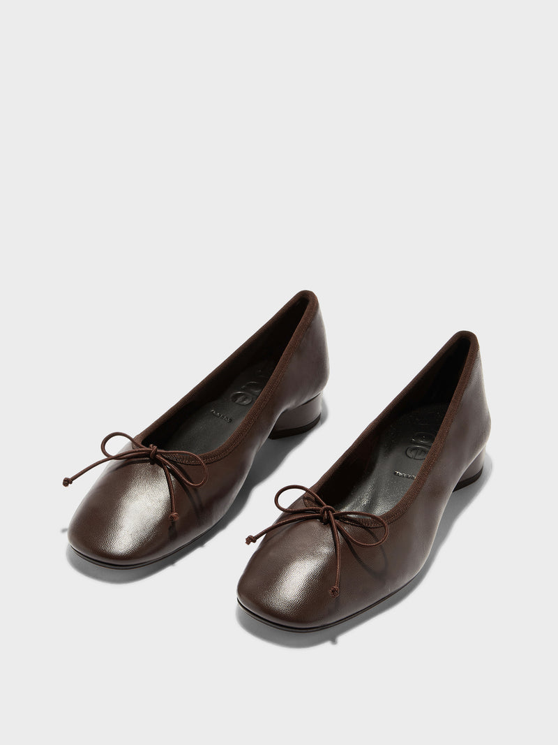 Onda Round-Toe Ballet Flats