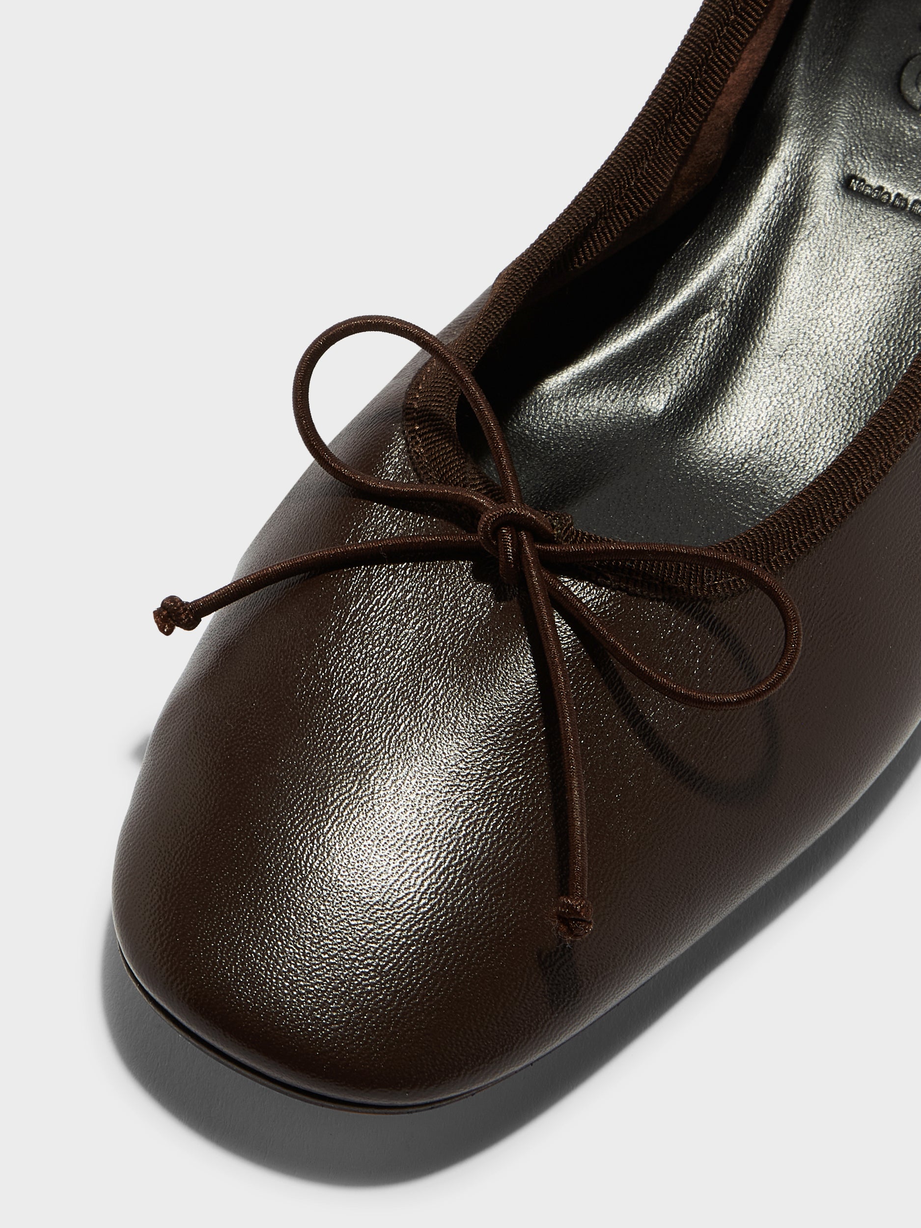 Onda Round-Toe Ballet Flats - Image 4