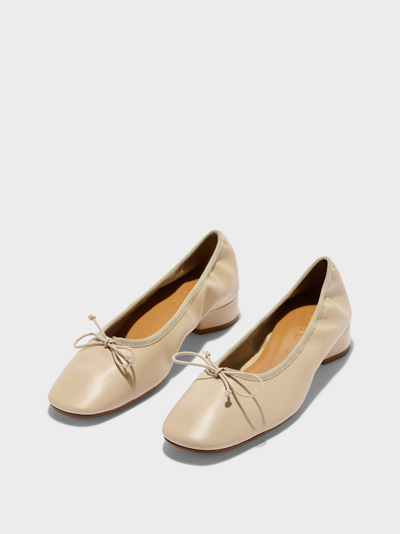 Onda Round-Toe Ballet Flats