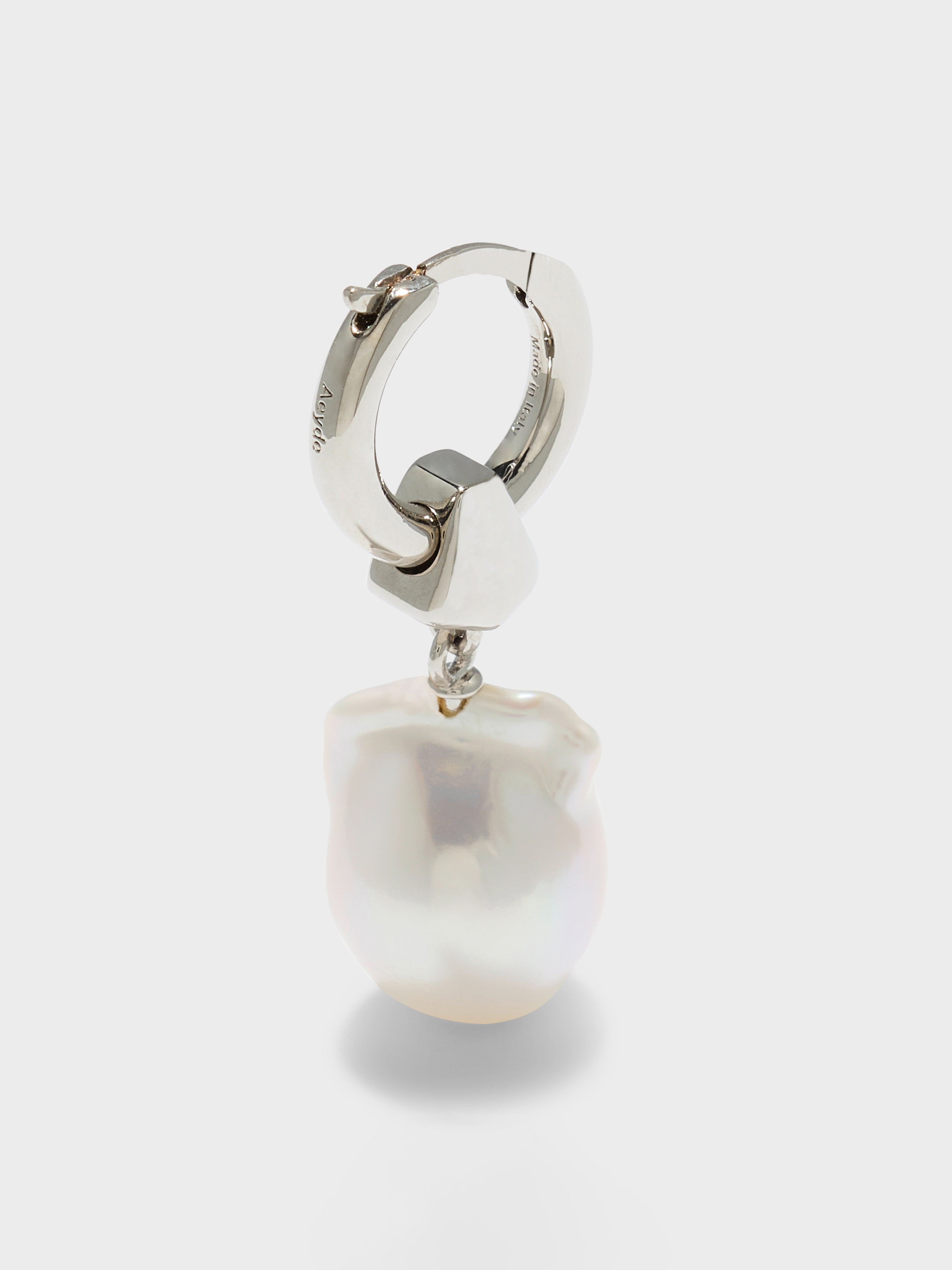 Philo Pearl Earrings - Image 2