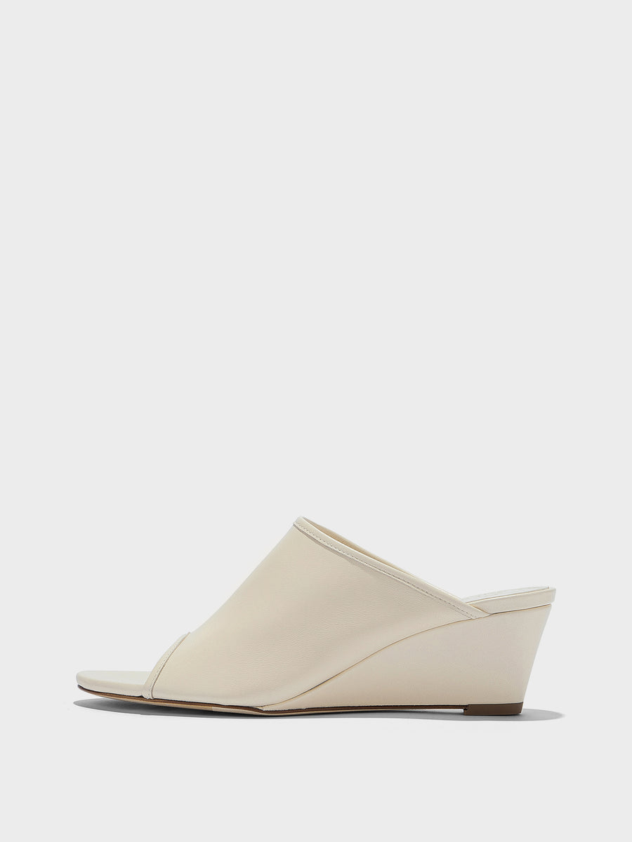 Aeyde | Suzanne Leather Heeled Sandals for Women | Creamy Nappa | Round Toe | Mid Heel | Side View