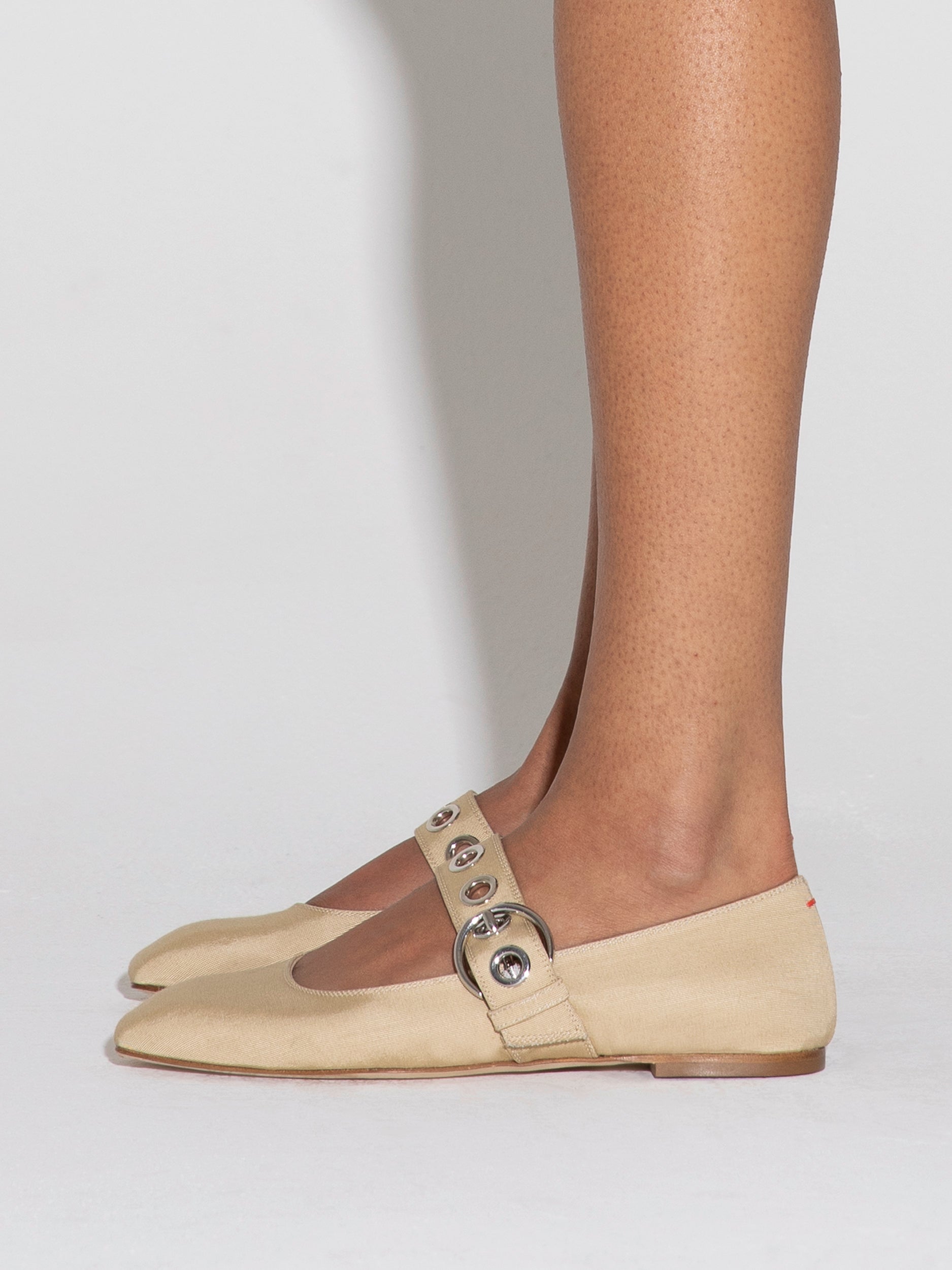 【関税込み】aeyde \"Uma Eyelet\" Mary Jane bellet flats Uma Eyelet Leather Mary-Janes Flats – Aeyde