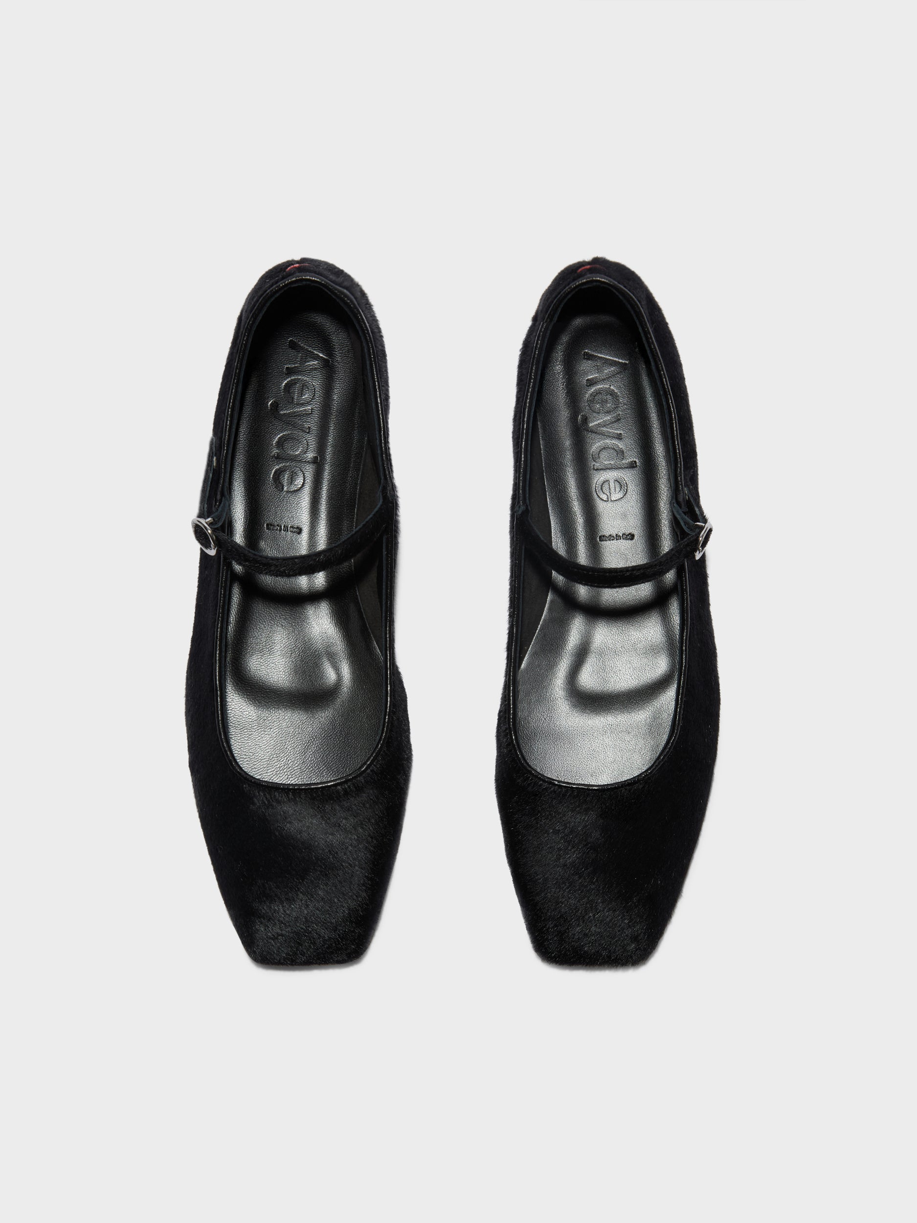 Uma Ponyhair Flats - Image 5