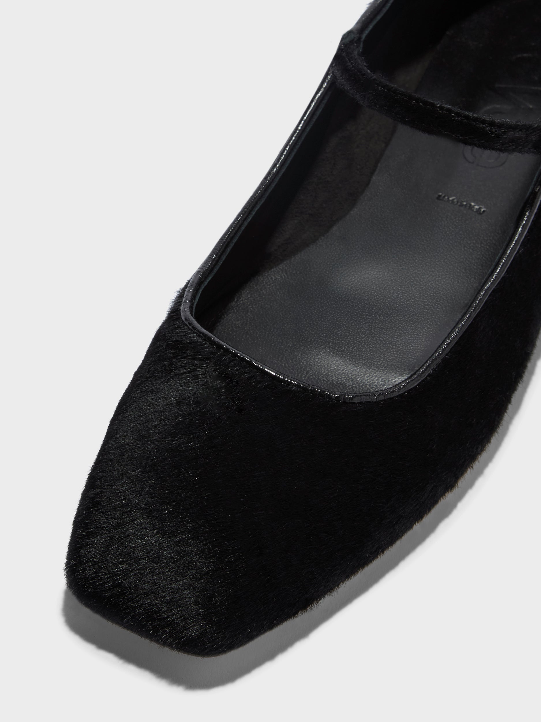 Uma Ponyhair Flats - Image 4
