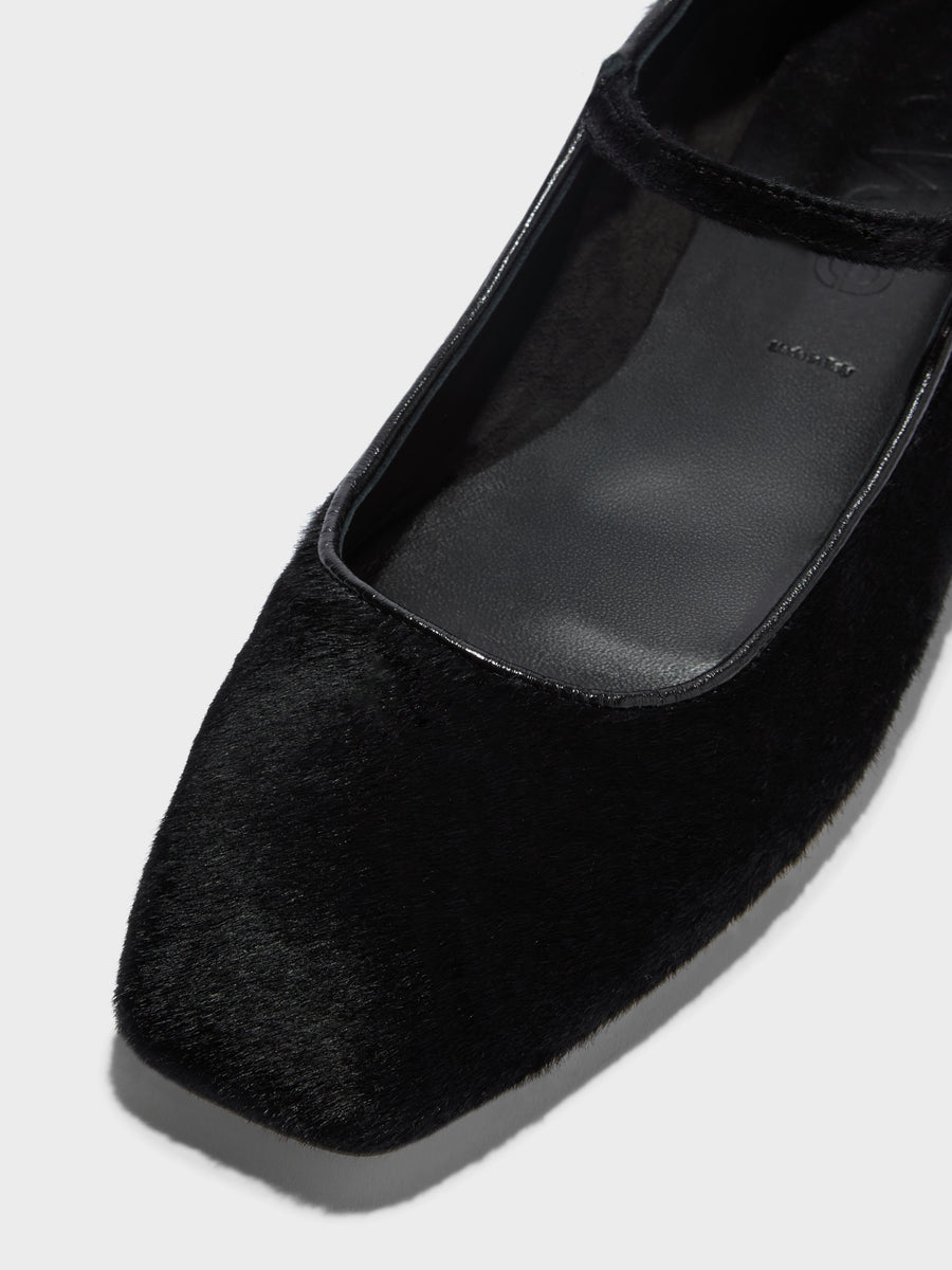Uma Ponyhair Flats