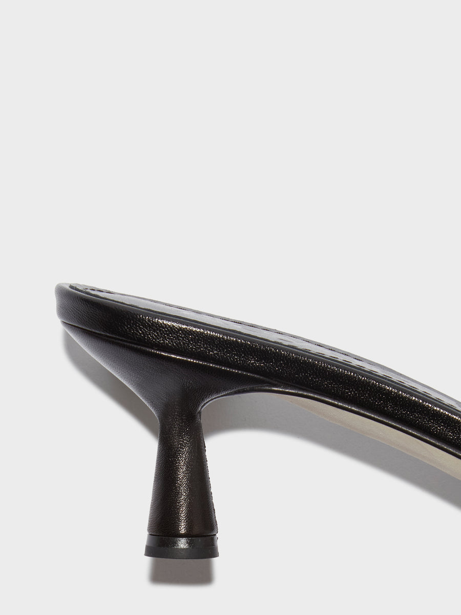 Vero Leather Mules
