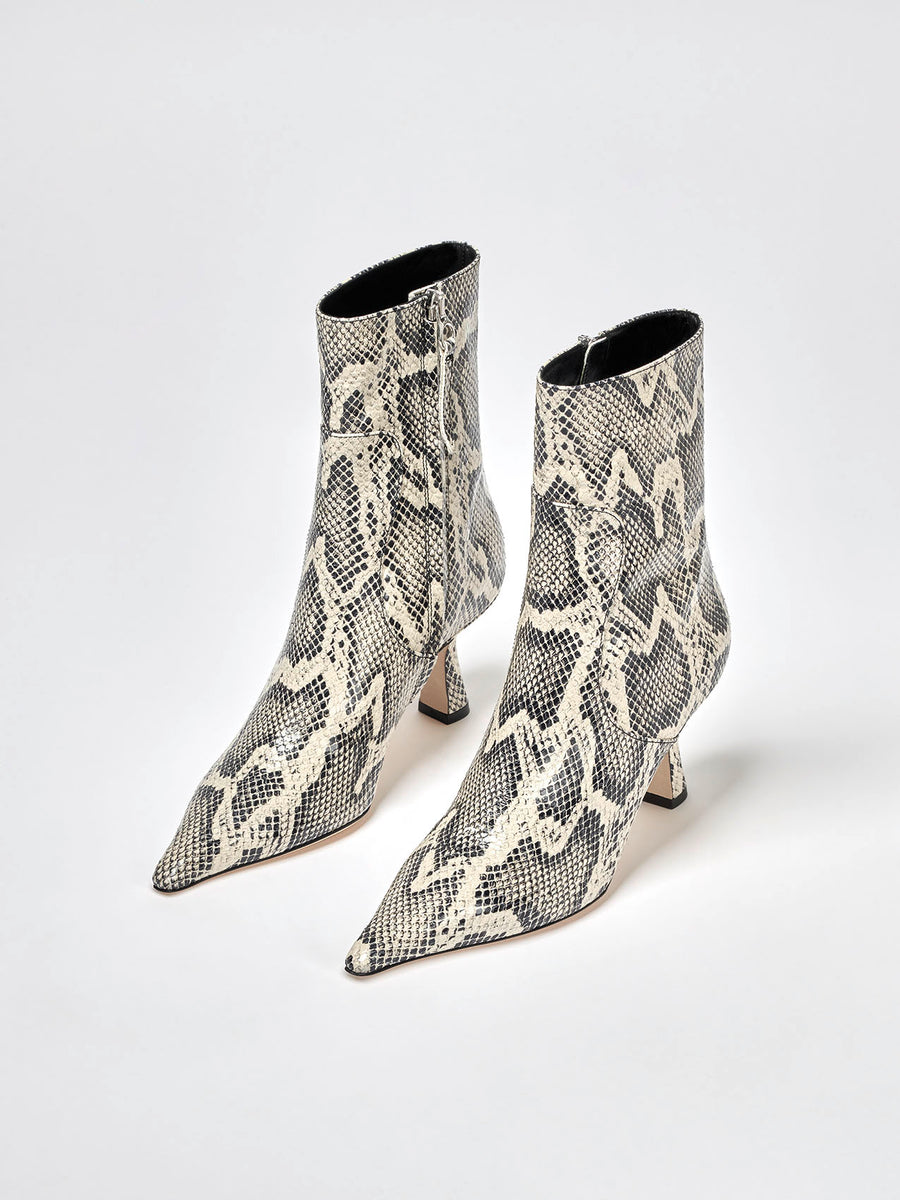 Zuri Creamy Snake