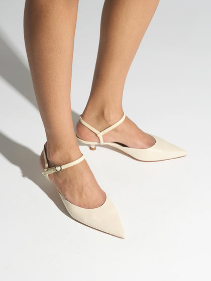 Aeyde | Colette Leather Pumps for Women | Creamy Nappa | Pointed Toe | Mid Heel | On Feet