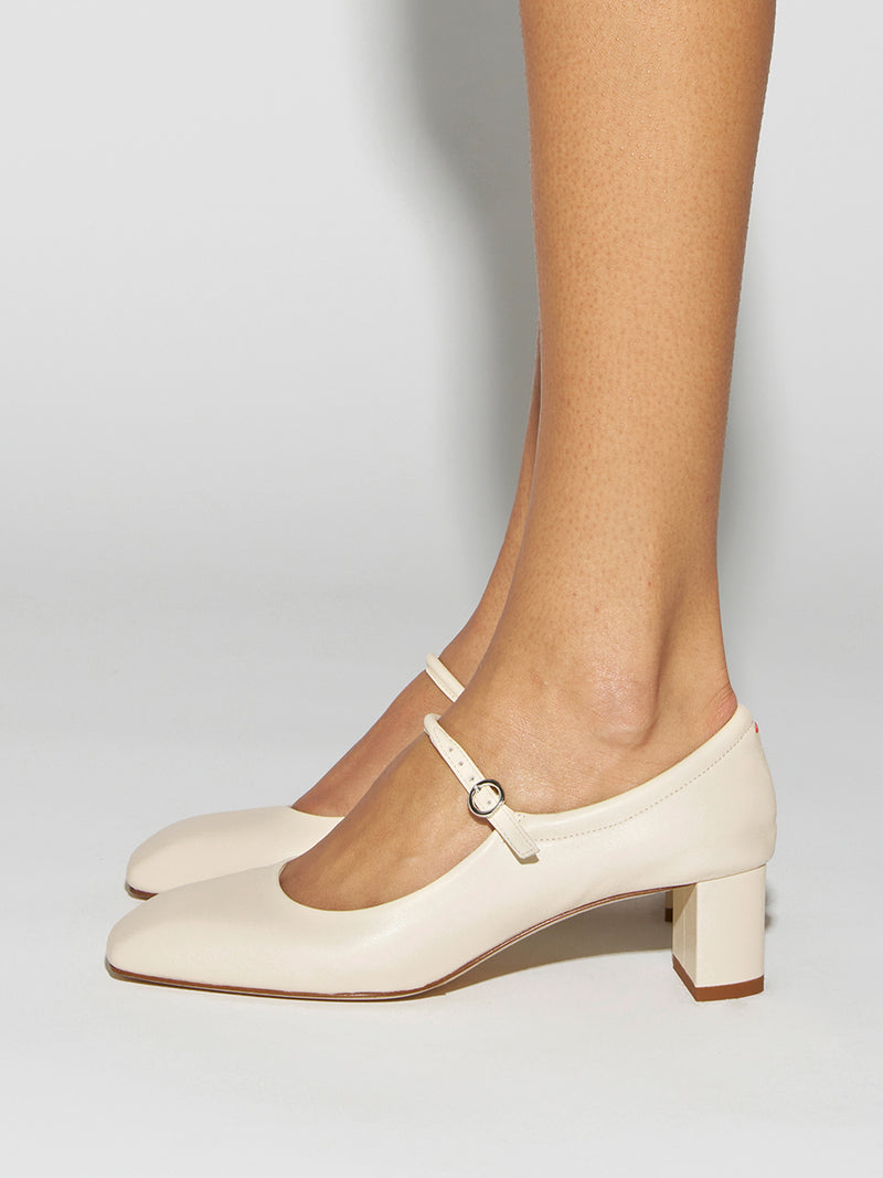 Lina Mary-Jane Pumps