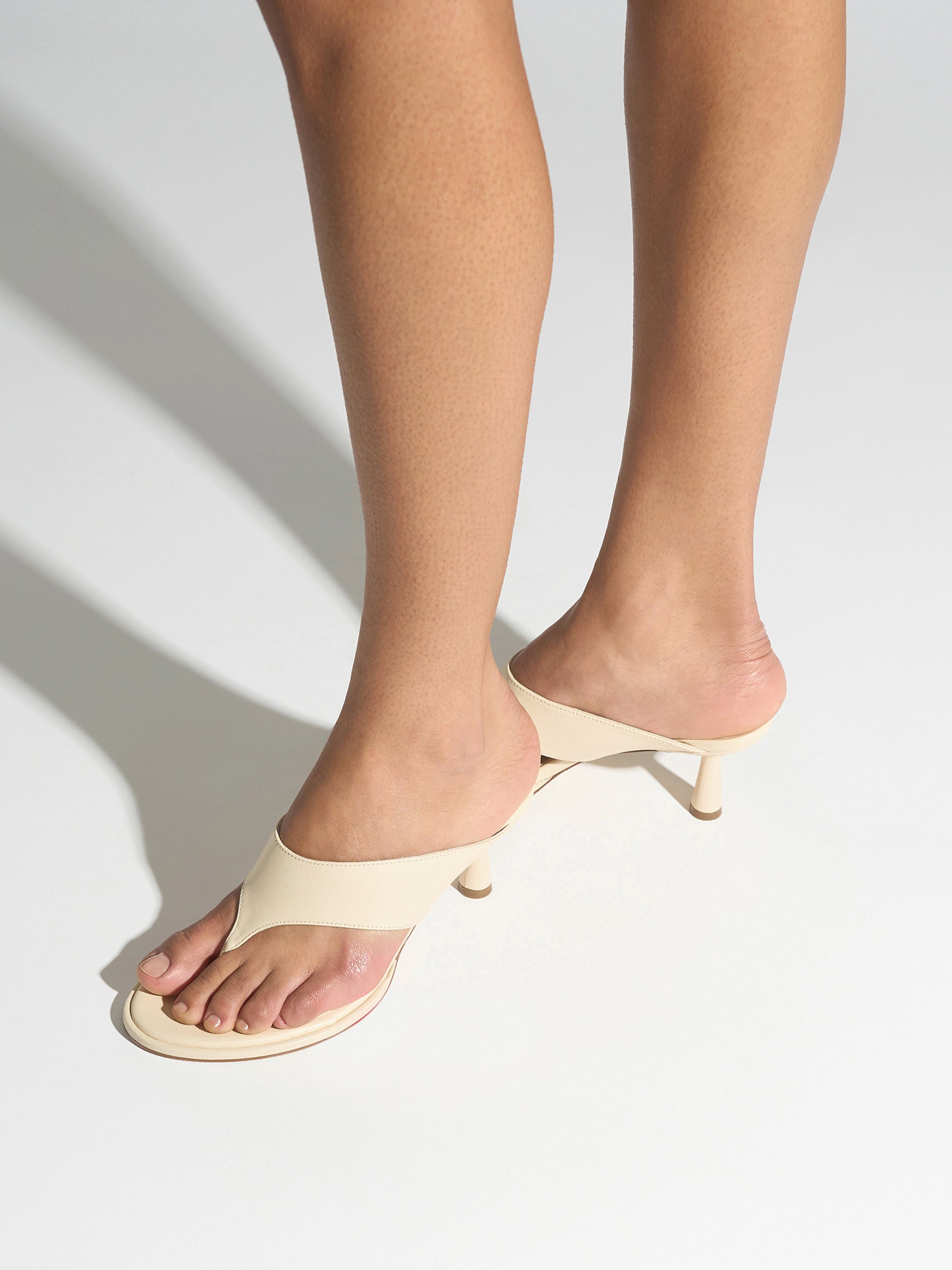 Aeyde | Olenna Leather Heeled Sandals for Women | Creamy Nappa | Round Toe | Mid Heel | On Feet