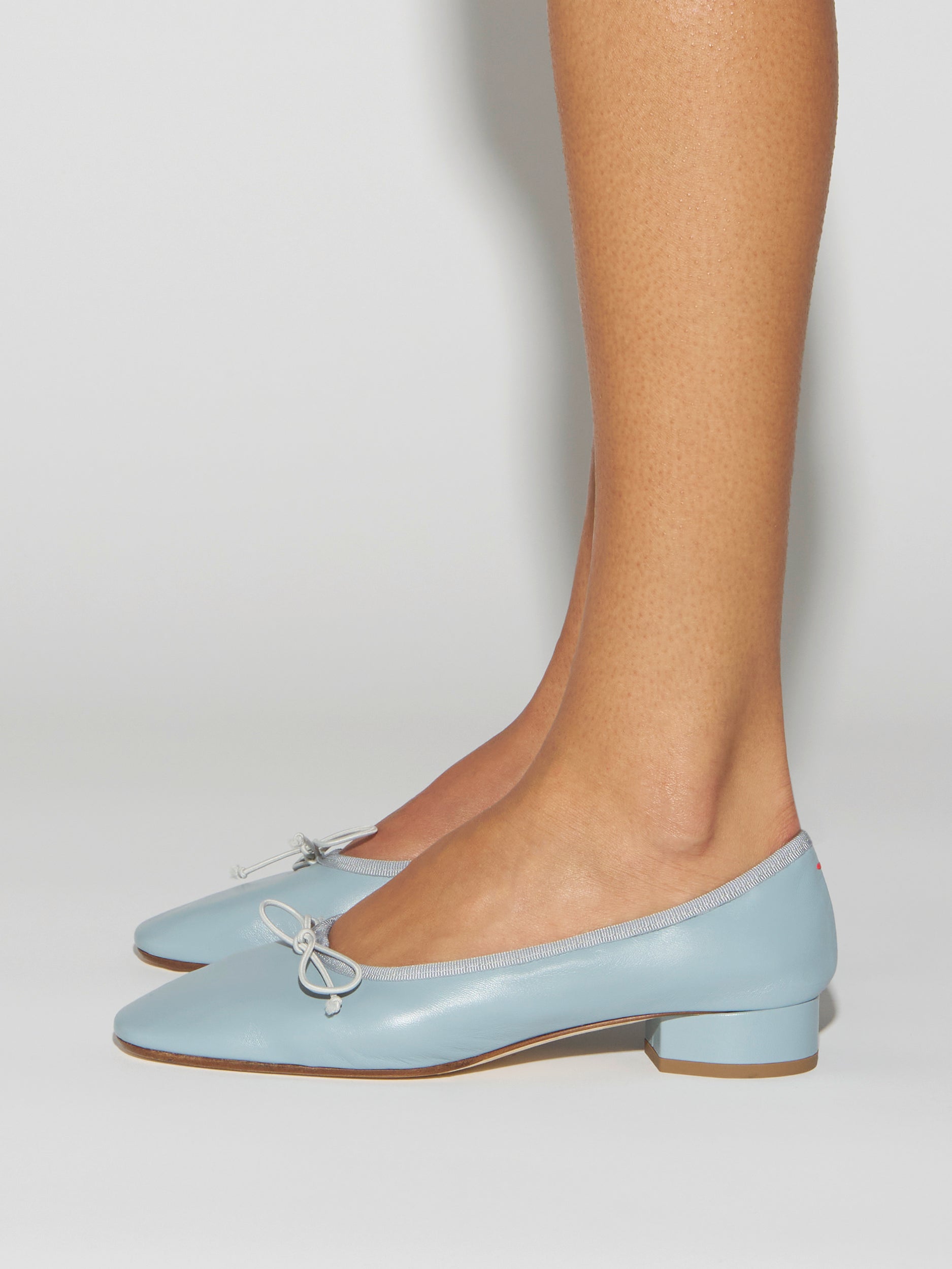 Onda Round-Toe Ballet Flats - Image 6