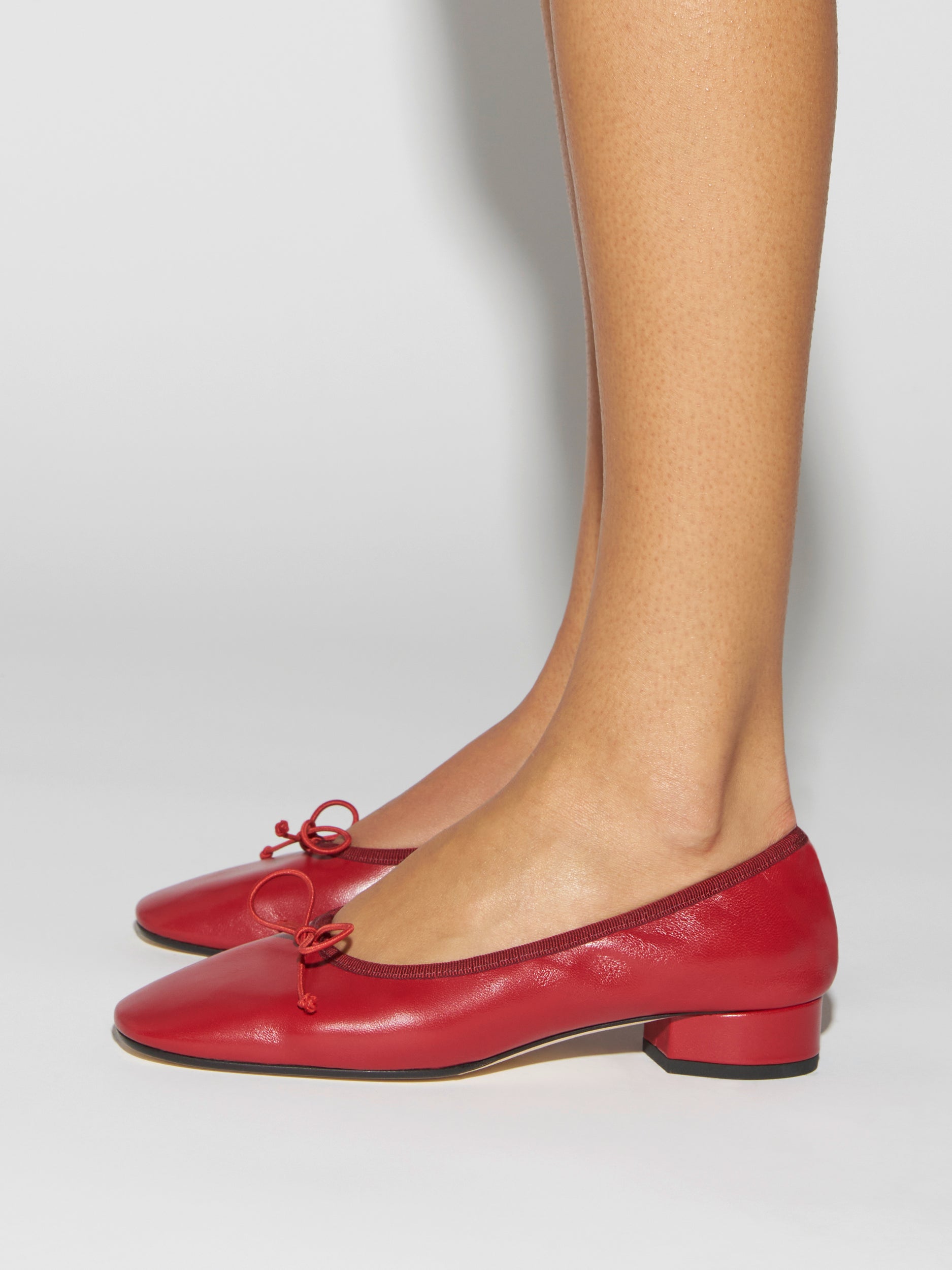 Onda Round-Toe Ballet Flats - Image 6
