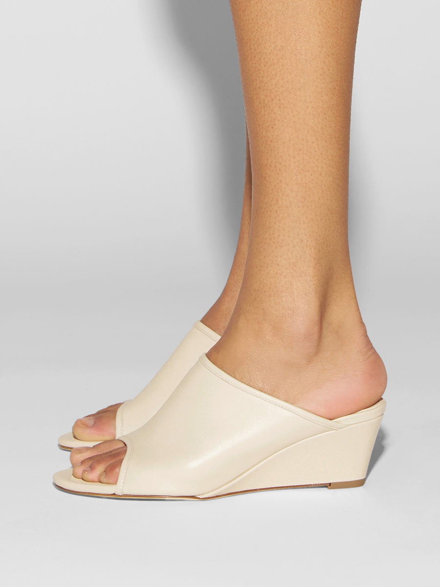 Aeyde | Suzanne Leather Heeled Sandals for Women | Creamy Nappa | Round Toe | Mid Heel | How to Style
