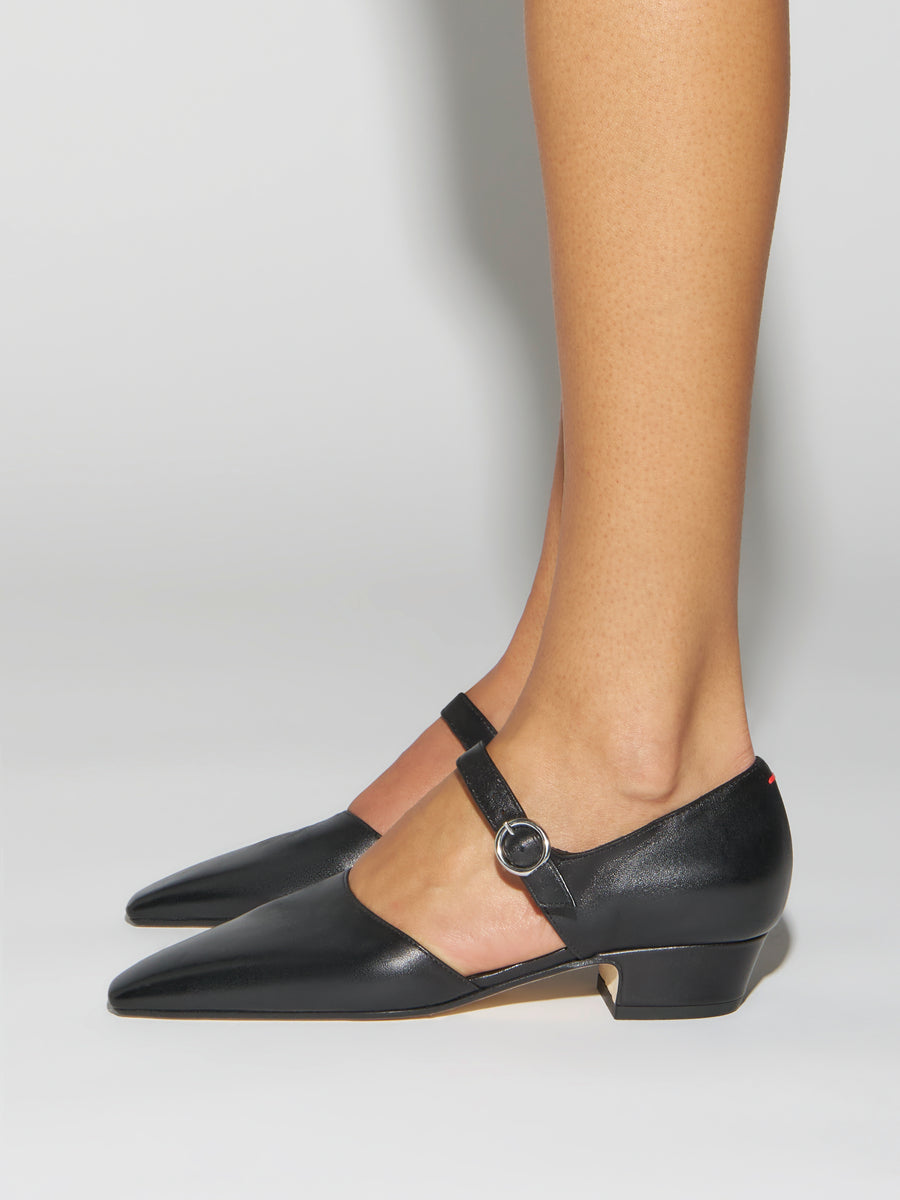 Yara Mary-Jane Pumps