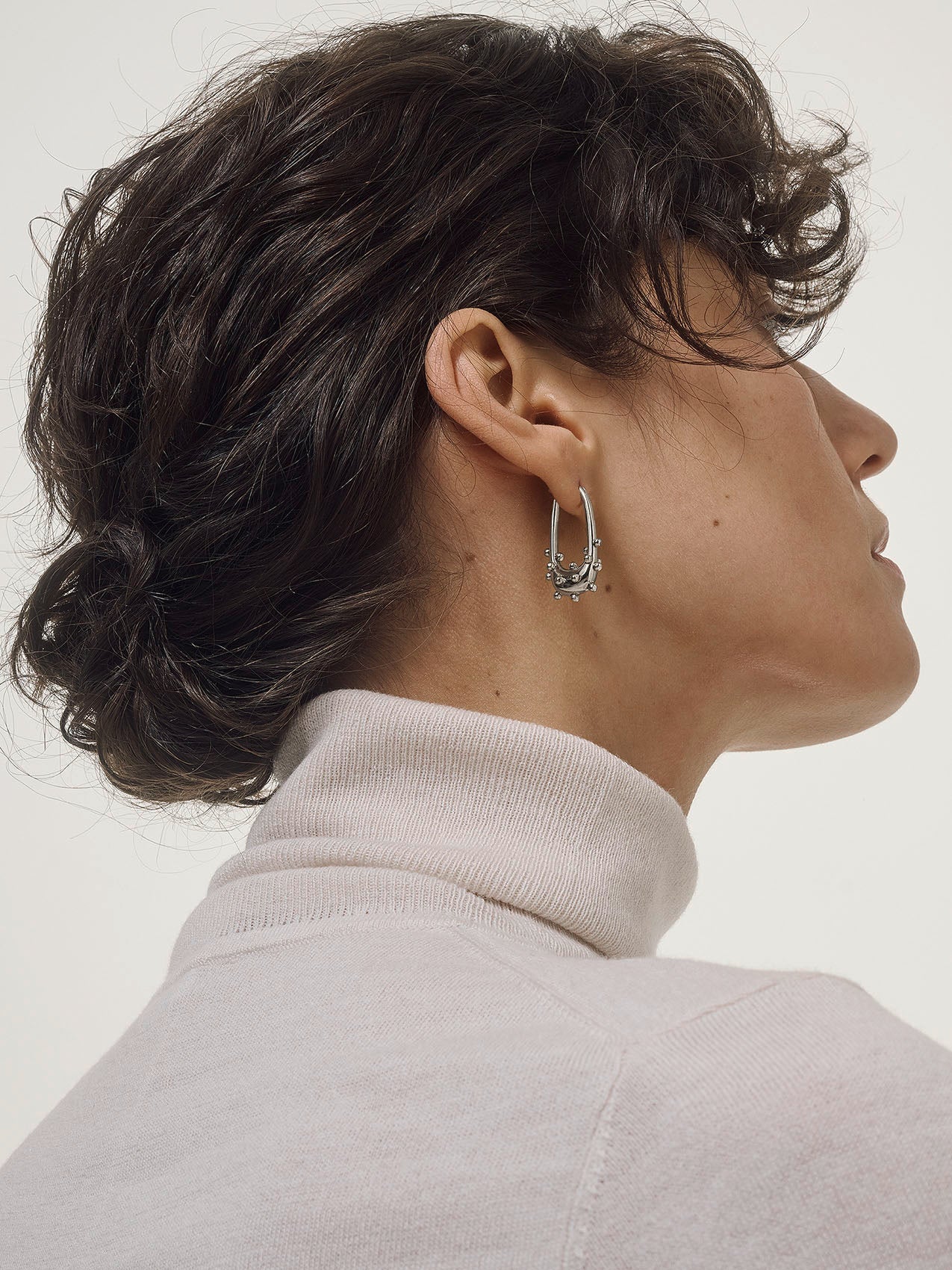 Elias Palladium-Plated Hoop Earrings - Image 3