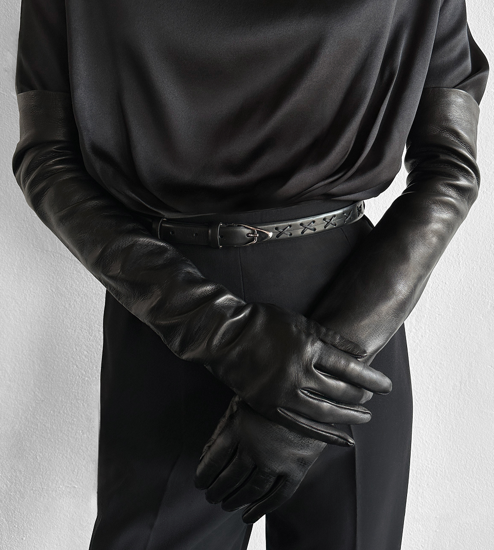 Description of the first image