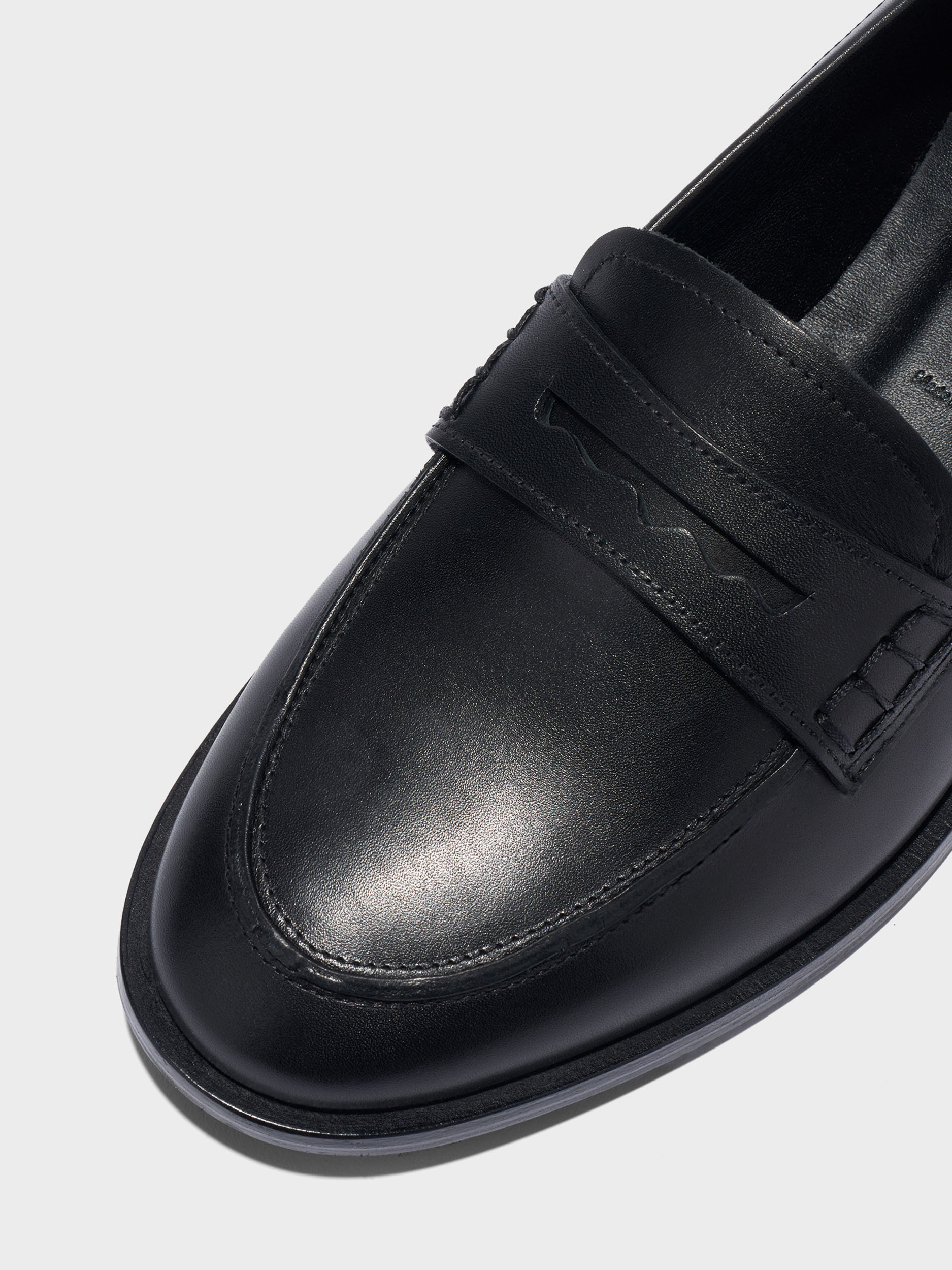 Aeyde | Oskar Leather Loafers Leather Flats for Women | Black Calf | Round Toe | Flat Heel | Luxury Materials | Handmade in Italy
