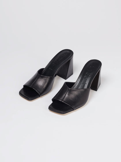 Aeyde | SANDI Black Leather Heeled Mule