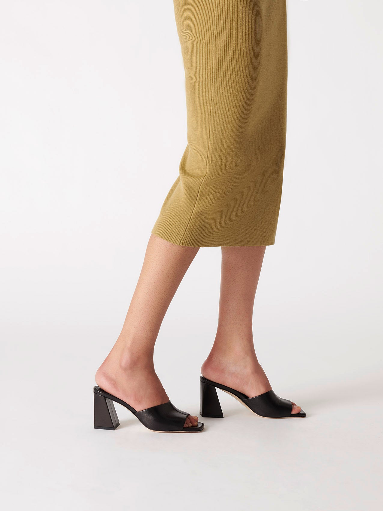 Sandi Leather Sandals - Image 5