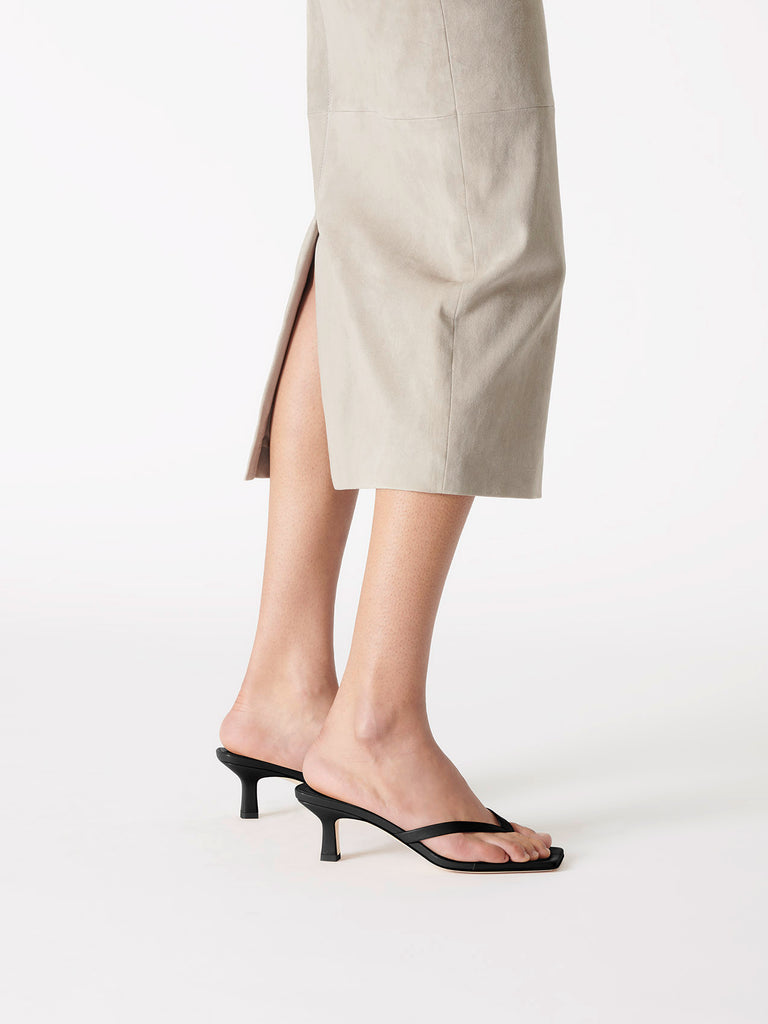 Wilma Leather Toe-Post Sandals â Aeyde