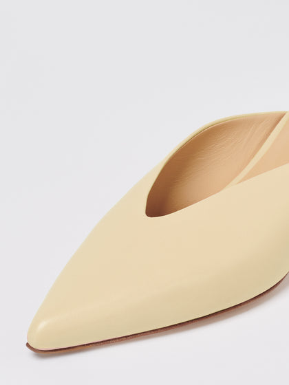 Aeyde | Stella Butter Nappa Leather  for Women |  | Pointed Toe | Low Heel | How to Style