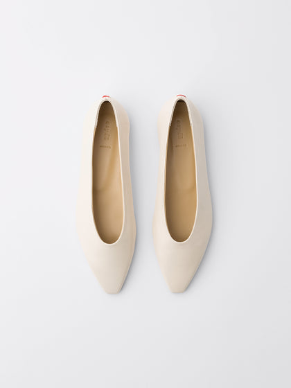 Cream flat cheap shoes